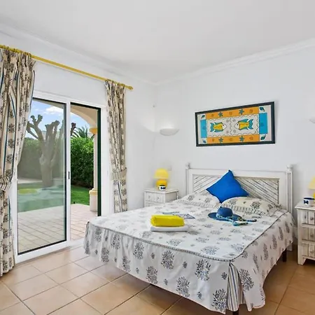 White Sands - Private Oasis, Heated Pool, Beaches & Strip Nearby אלבופיירה