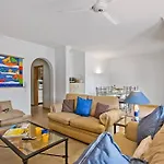 White Sands - Private Oasis, Heated Pool, Beaches & Strip Nearby فيلة *