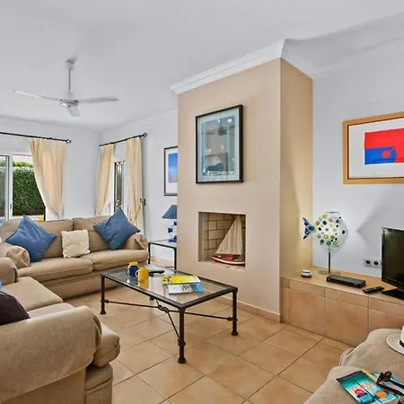 ヴィラ White Sands - Private Oasis, Heated Pool, Beaches & Strip Nearby *